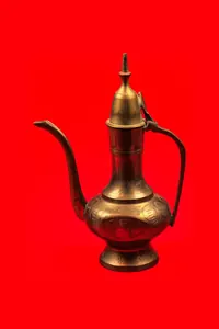 Pirinç Oymalı Dekoratif İbrik